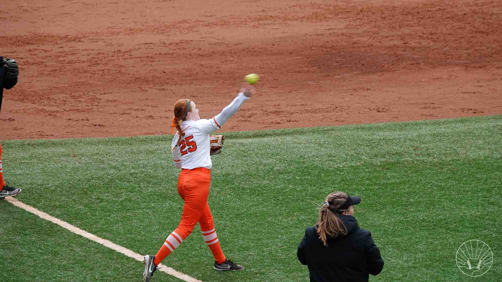 softball-throwing-mechanics-everything-you-need-to-know